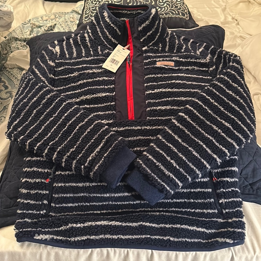 Vineyard Vines Super Sherpa size XS